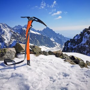 Jiří Králík on the summit of Prostredný Svišťový štít (22.3.2025 9:48)
