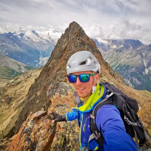 Jiří Králík on the summit of Klein Jegihorn (28.7.2023 12:17)