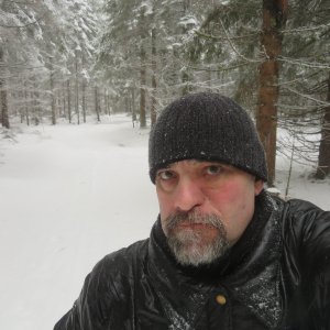 Daniel Ledl na vrcholu Nad Šmauzy (14.2.2026 15:52)