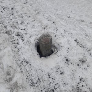 Milton on the summit of Podbělka SV (12.4.2025 12:05)