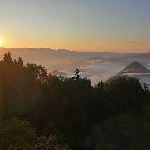 Krvelačné ňuf na vrcholu Trzy Korony (5.7.2021 5:06)