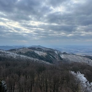 akam na vrcholu Jehelník SV (8.2.2025 14:38)