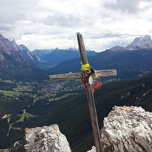 Dolomity