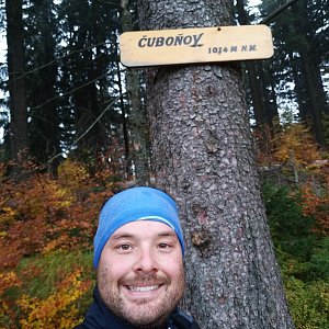 Jakub Špaček na vrcholu Čuboňov (16.10.2019 14:33)