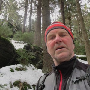 Michal Kříž on the summit of Hřbety (5.4.2026 11:24)