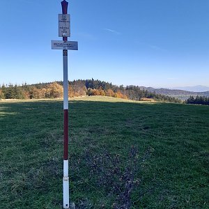 ZdenkaV na vrcholu Holý vrch (18.10.2022 14:35)