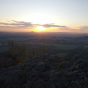 Štěpánka na vrcholu Ralsko (12.10.2019 19:31)