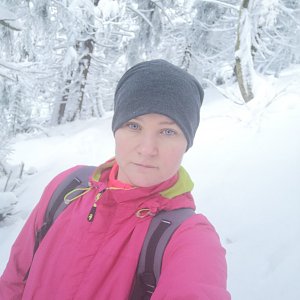Nikola na vrcholu Malá Stolová (9.1.2021 9:30)