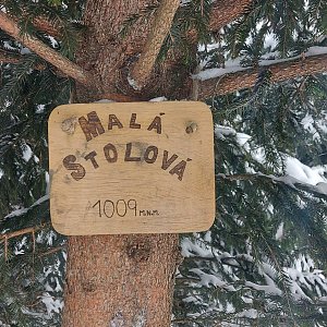 Petra Glogarová na vrcholu Malá Stolová (10.1.2021 12:44)