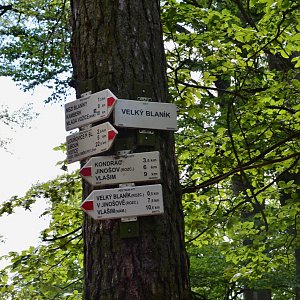 Chmur na vrcholu Blaník (11.7.2018 22:09)