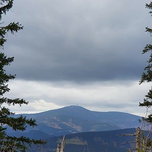 Veronika Matoušková na vrcholu Nad Kršlí (23.10.2021 12:23)