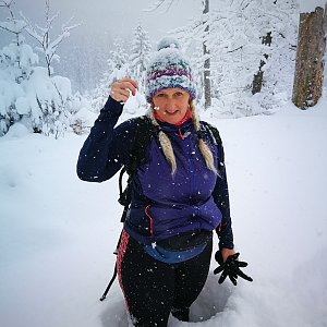 Martina Mnichová na vrcholu Nad Kršlí (16.1.2021 10:35)