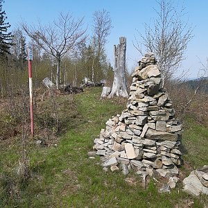 ZdenkaV on the summit of Kyčera (3.5.2022 9:48)