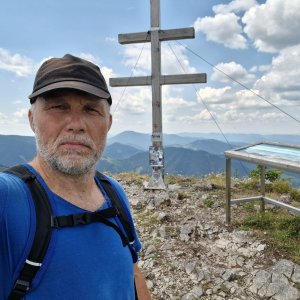 Rastislav Biarinec on the summit of Siná (21.7.2025 13:26)