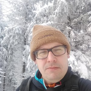 Ivo Poledník na vrcholu Šindelná (31.1.2021 14:53)