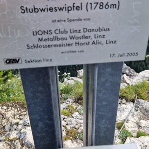 Jar Faldy on the summit of Stubwieswipfel (5.7.2024 17:52)