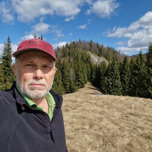 Rastislav Biarinec on the summit of Vtáčnik (6.4.2026 11:16)