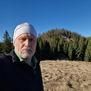 Rastislav Biarinec on the summit of Vtáčnik (7.4.2026 17:04)