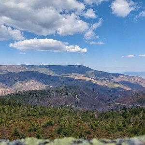 Tomáš Vašíček na vrcholu Magurka Radziechowska (7.5.2023 13:50)