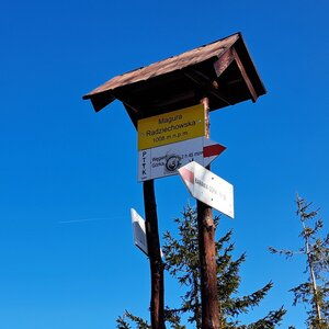 Horalka Anička na vrcholu Magurka Radziechowska (9.3.2024)