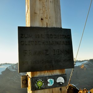 ThrasherVojti on the summit of Kreuzspitze (16.10.2025 18:27)