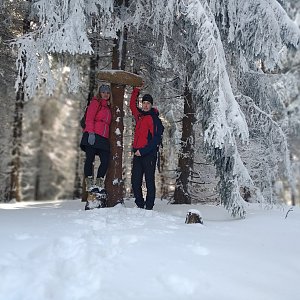 I+L Rajnochovi na vrcholu Velký Lipový (8.2.2020 12:04)