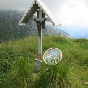 ZdenkaV on the summit of Skutnik (5.7.2024)