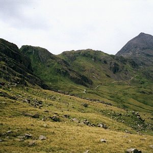 Vratislav Sejkora on the summit of Snowdon (10.8.2002 14:20)