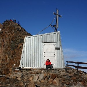 Bouřka on the summit of Punta Giovanni Gnifetti (22.8.2018 17:20)
