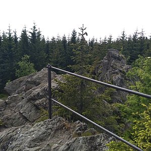 Eliška na vrcholu Šeřín (15.6.2021 15:50)