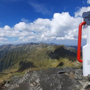 Bodik on the summit of Viștea Mare (21.8.2024 11:30)