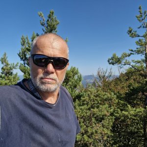 Rastislav Biarinec on the summit of Prostredná Malenica (8.9.2026 11:11)