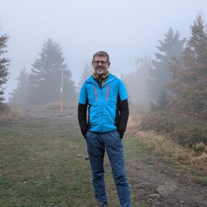 Michal Hájek on the summit of Vtáčnik (13.10.2024 14:57)