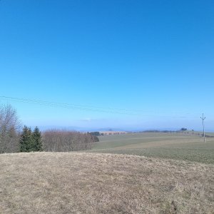 Pavlína on the summit of Kraví hora (2.3.2025 13:47)