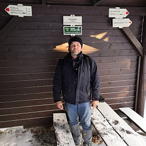 Ladislav Farý na vrcholu Vysoká (8.2.2020 8:52)
