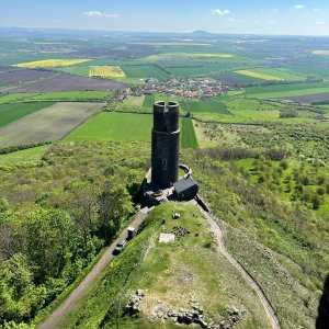 Dominika88 on the summit of Hazmburk (26.4.2025 11:30)