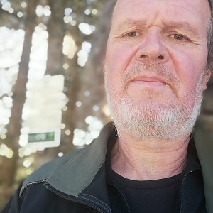 Martin Mičulka na vrcholu Lesný (12.3.2022 13:54)