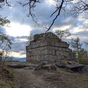 Pepa Š. on the summit of Witosza (19.4.2025 18:38)