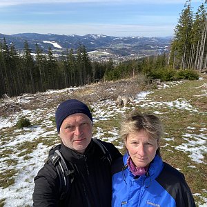 Ivana a Petr Kadovi na vrcholu Červenec (29.3.2023 11:11)