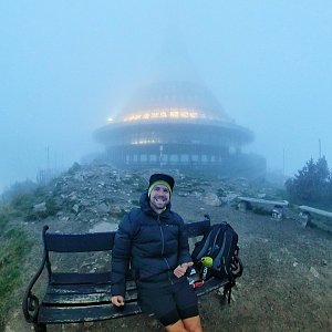 Jiří Burgr na vrcholu Ještěd (16.9.2021 6:25)
