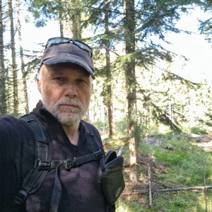 Rastislav Biarinec on the summit of Jačmenisko (25.5.2025 9:24)