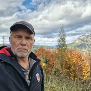 Rastislav Biarinec on the summit of Lovisko (25.10.2025 13:33)