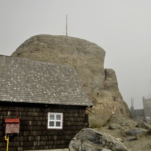 ThrasherVojti on the summit of Omu (9.8.2023 10:22)