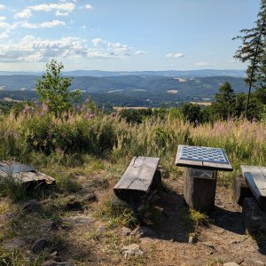 krupjan na vrcholu Bába (4.7.2026 8:36)