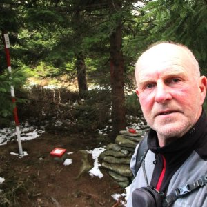Michal Kříž on the summit of Ucháč (3.4.2026 15:23)