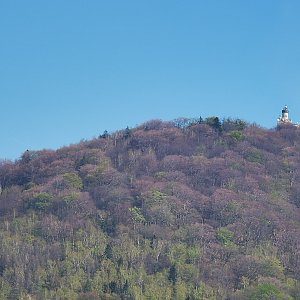 Hana on the summit of Milešovský kloc (6.5.2023 14:10)