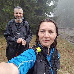 Marcela Kubíčková na vrcholu Okrouhlice (7.5.2022 11:58)