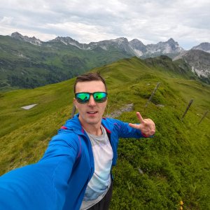 Jiří Králík on the summit of Pfefferkogel (12.7.2025 16:20)