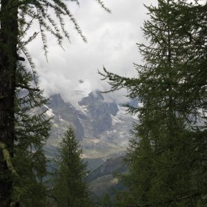 Bouřka on the summit of Cheneil (30.7.2025 14:45)