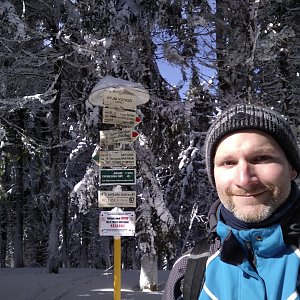 Petr Bartoň na vrcholu Čertův mlýn (4.3.2018 12:01)